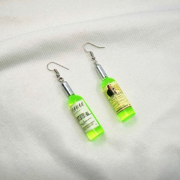 Green wine earrings - Picture 1 of 2